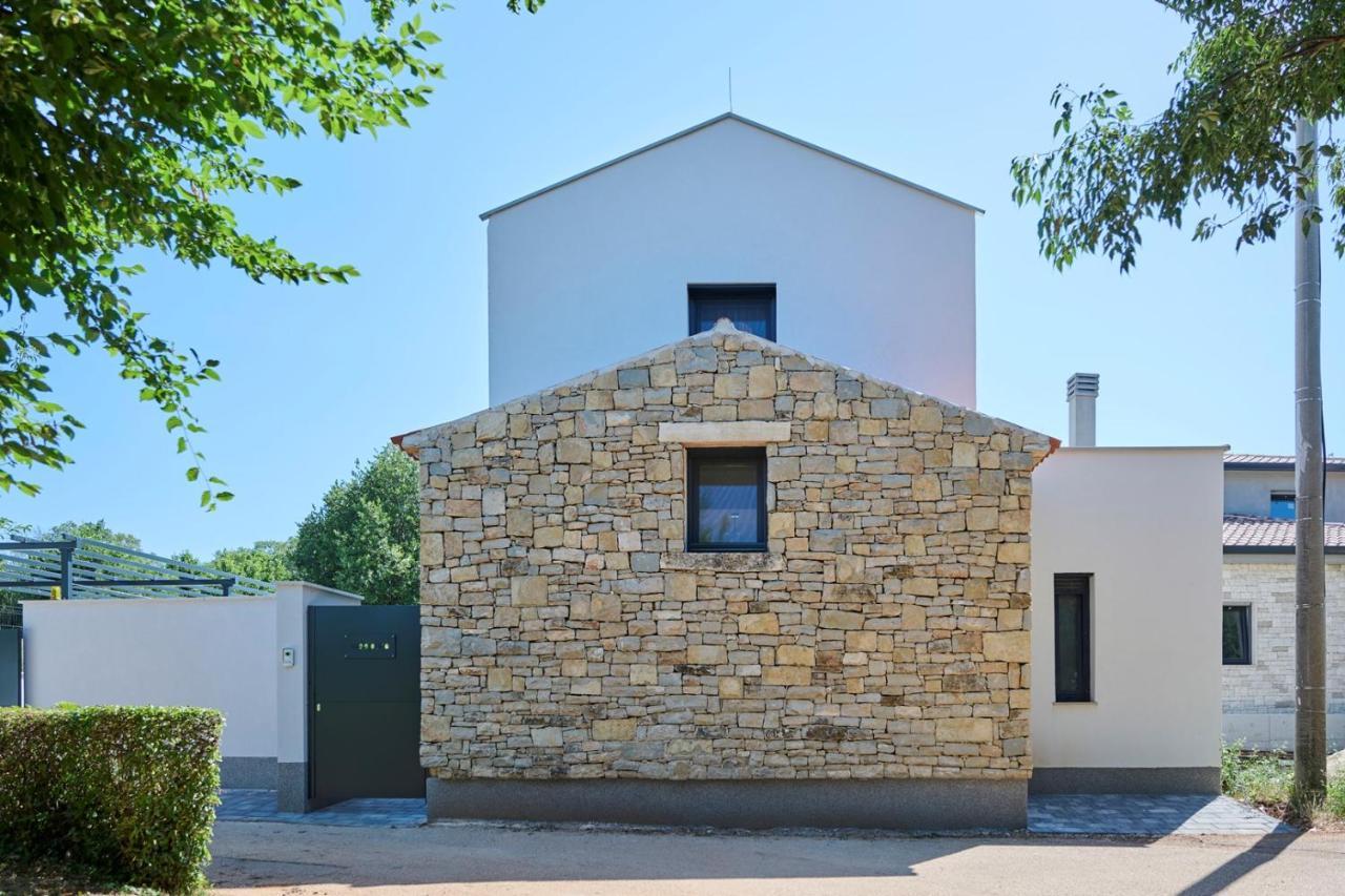 Villa Pura Vida With Pool And Whirlpool Near Umag Materada 外观 照片