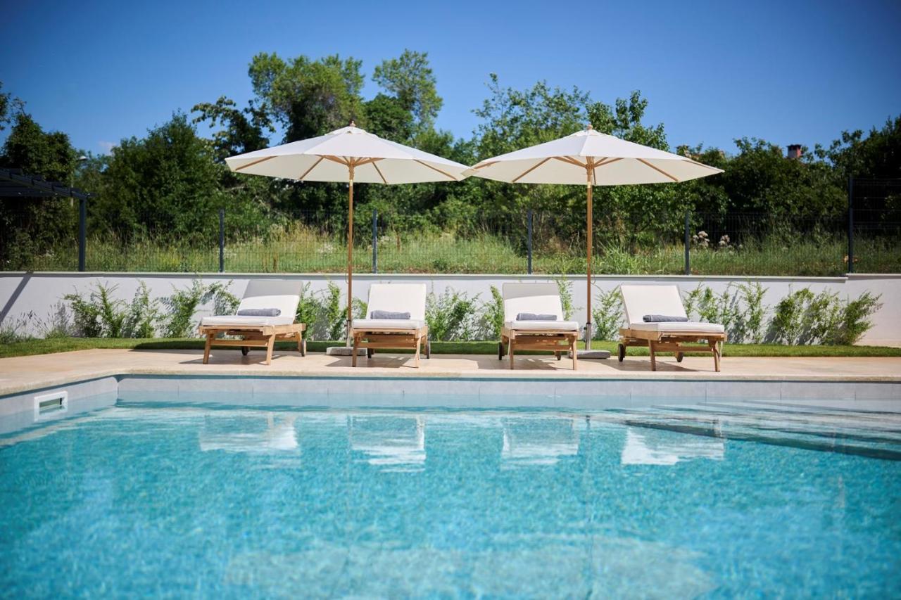 Villa Pura Vida With Pool And Whirlpool Near Umag Materada 外观 照片